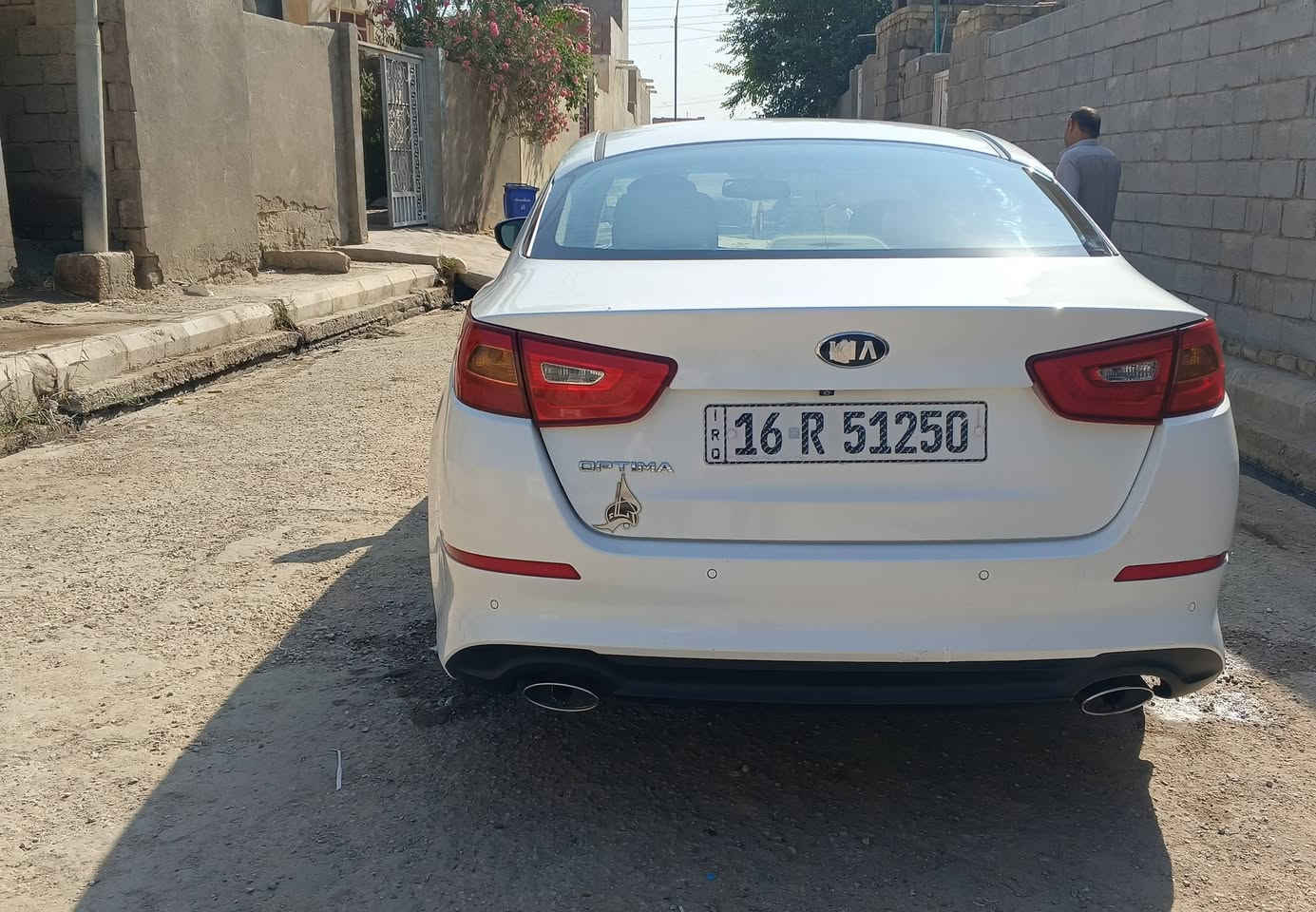 سلام عليكم 
للبيع كيا اوبتيما موديل 2015 خليجي 
 
السياره فول مواصفات عده البنرامه رقم قادسيه بسمي 
السياره بيه بنيد مبدل اصلي مع البدنه (طاك بيه ارباك) 
محرك  مفتوح 
 كير كفاله عامه 
شواصي لغد كفاله من جكت الابره 
السياره ماشيه 180
مواصفات: 
بصمه  
محرك 2400
تبريد قطعتين نقصه(كمبريسر فقط) 
حساس امامي خلفي 
كامرات 
ثلاث انظمه قياده 
السعر 142 بيه مجال بسيط
مكان السياره الناصريه 
قضاء الدوايه 
للاستفسار ***********

