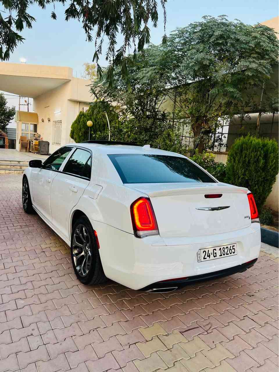🇱🇷الامريكي
اوباما  S300   
موديل2018 فول مواصفات 
محرك v6 3600
السيارة جديدة بكل معني 
مواصفات 
بصمة
تشغيل عن بعد
كامره خلفي دوارة
كشن جلد
كشن كهربائي سائق
كشن كهربائي السكن
كشنات تدفئة 
ويل عنكبوت البلادي
كير استيرن
شاشه جبيرة 
بيه إصبعين صبغ فقط اثار شخط 
سعر 295 مجال بسيط 
 مكان سيارة كركوك *********** 
اوباما موديل 2018 
سيارةكةي زور خاوينه فول مواصفاتي S كركوك, العراق
