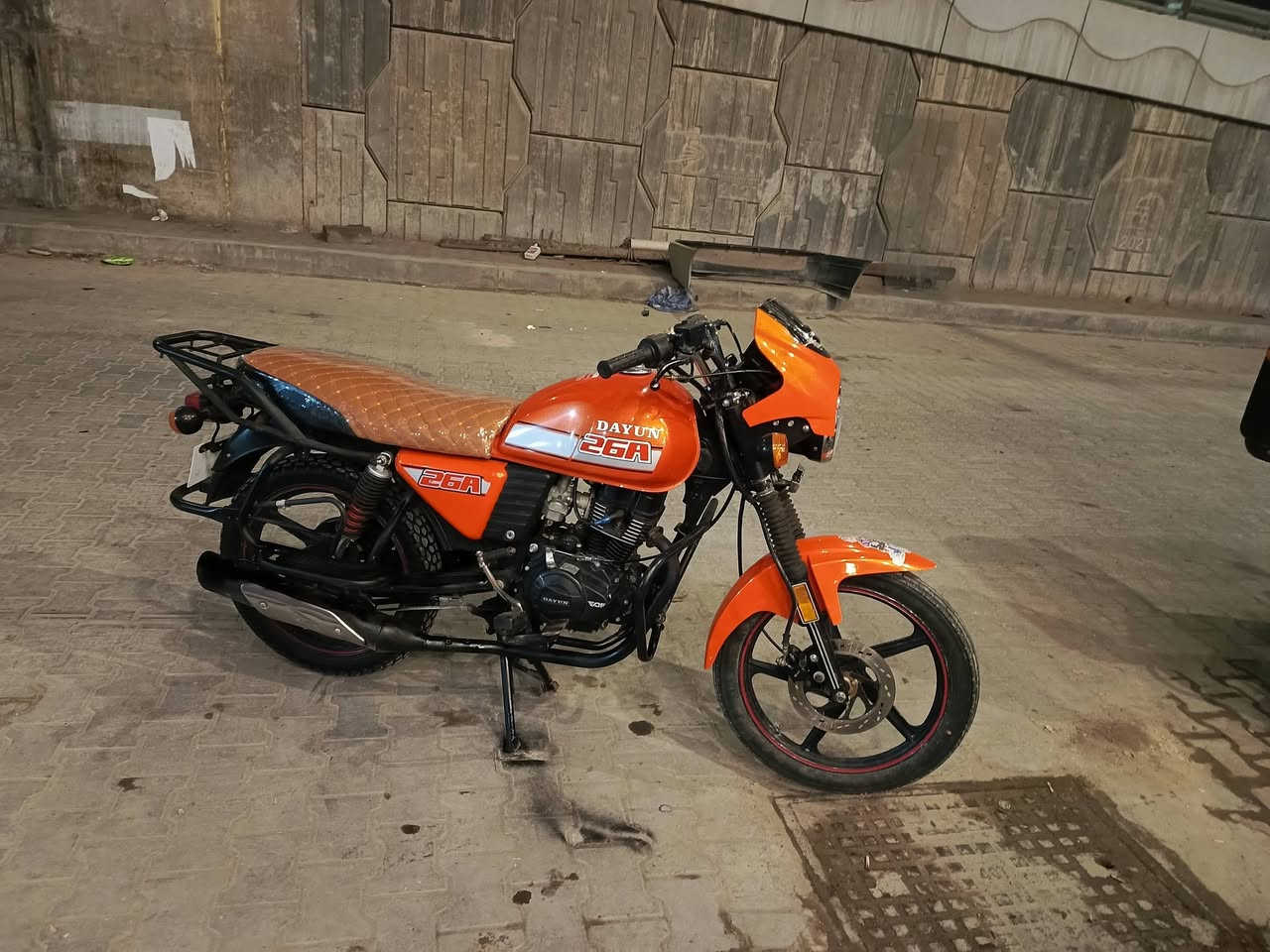 للبيع دايون نفخ أوراق اصولي وكيله علي عنجور بالخان بسمي فول نضافه جديده و جاهزه مجهزه كهربائيات كلها شغاله مكان نجف سعر مليون و 450 و بيها مجال  
رقمي ***********
