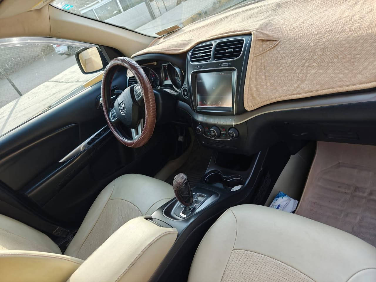 السلام عليكم جورني كروز 6سلندر الموديل 18رقم الشاصي موضع بالصوره السعر 130بيها مجال بسيط للاستفسار اتصل واحنه بخدمتك. ‏‪***********‬‏
