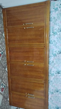 لوكر • منضد • كنتور ماليزي