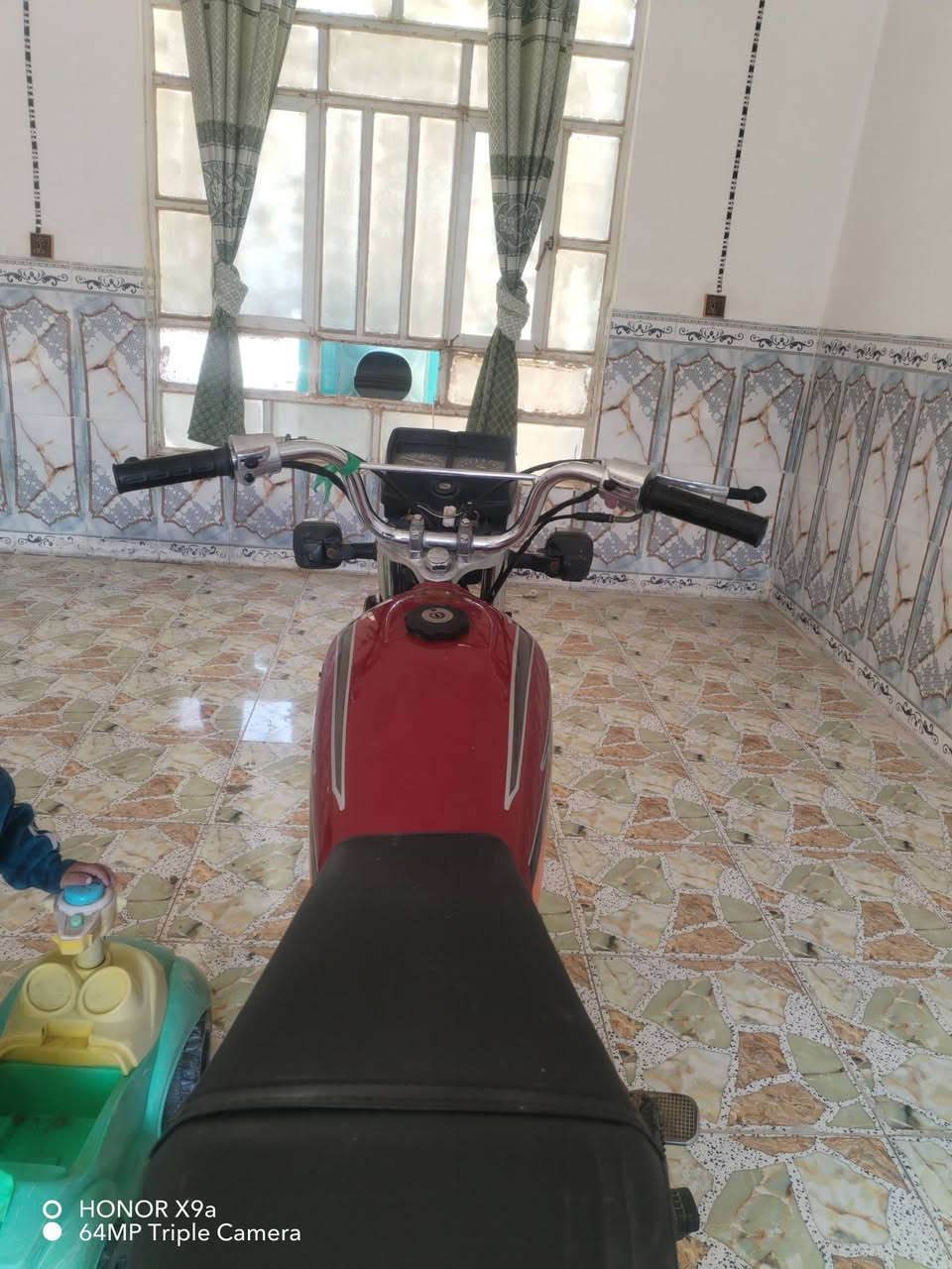 سلام عليكم دراجه يراني تايكر موديل 21دراجه مكفوله من كلشي كهربايات كله شغاله محرك مامفتوح ابد دبلات شغاله ابيه شلعه ومعدل فول نضيفه كلش ربع ماذب عليه سعر 425مكاني ديوانيه قظاء شاميه تصل ***********
