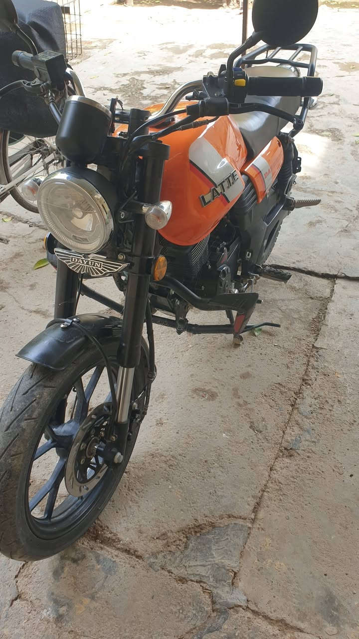 دراجة دايوان لاتي
مرقمة برقم انكليزي و مع سنوية
موديل ٢٠٢٣
سعرها مليونين و سبعة مئة و خمسين
الرقم ***********
