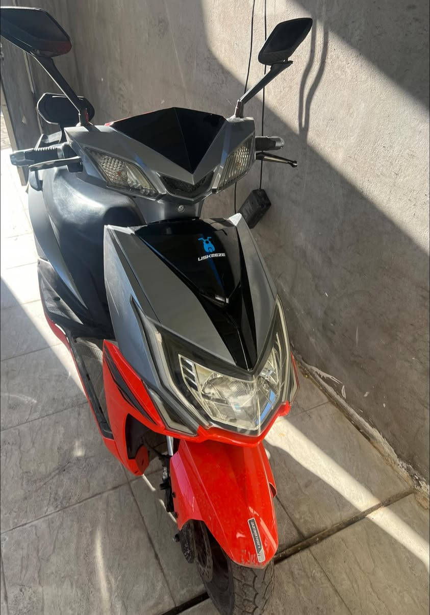 السلام عليكم موطور شحن للبيع موديل 2023 بطارياته جديده شرط نظيف ما بي اي شي بعده جديد السعر ( ٥٥٠ الف ) وبي مجال  مكاني الرمادي الصوفيه للاستفسار ***********
