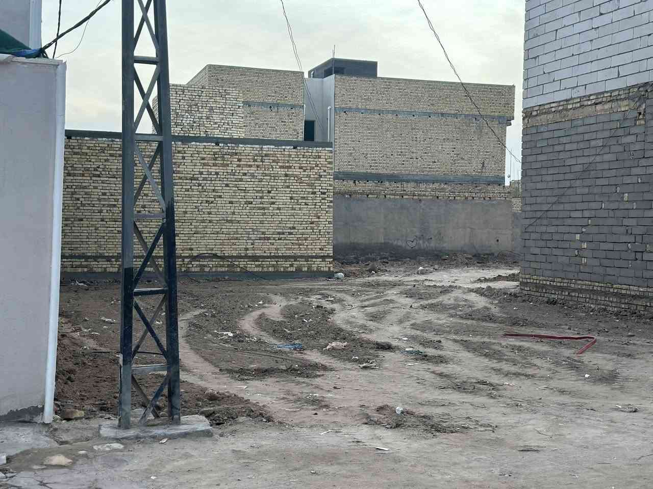 قطعه زراعي 200م بسديناويه قرب مجمع بشير متوفره جميع الخدمات كهرباء ماي مجاري انترنيت
بنص السكن وقريبه كلش ع تبليط
السعر 23 
#للأستفسار       ***********
