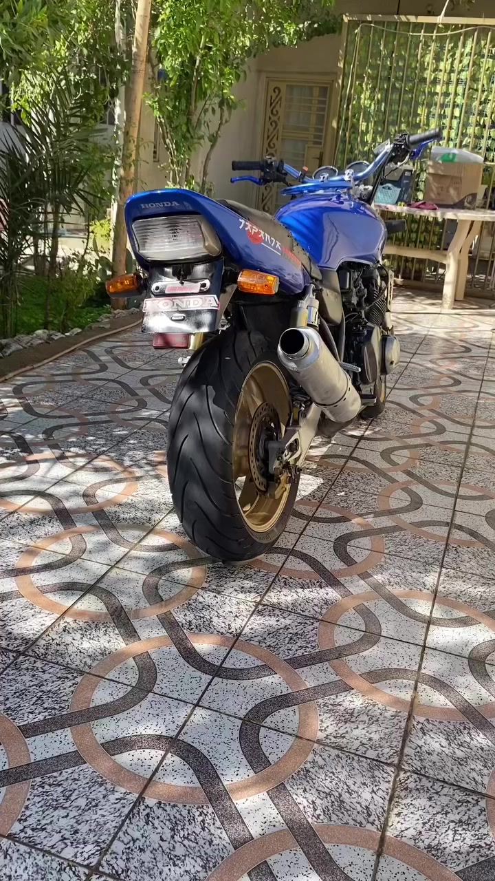 يا الله سيبي فور هايبر بيع  1700 او مراوس شعدك نزل نضافه شوفت عينكم مكان بغداد ***********متواجد خاص
