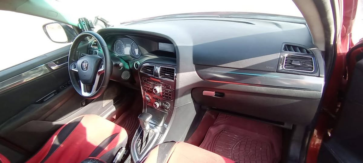 بريليانس (برنس) ٢٠١٤ فول مواصفات ماعدا شاشة مكينة كير كفالة حدادية حلوة تدفئة تبريد مكينة ١٨٠٠ مستوبيشي مكينتها الاصلية 
سيارة مال بيت رقم انكليزي بأسمنه هزة كاملة سيارة كلشي مابيها شغل واطلع السعر ٦٣ ورقة  العنوان البصرة الاربع شوارع للأستفسار*********** البصرة, العراق
