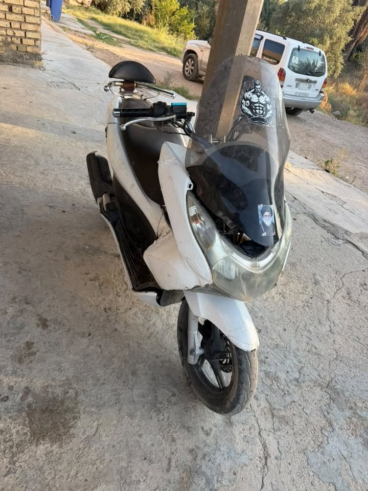 السلام عليكم pcx جيل اول دراجه متروكه عوزها فيوزات وكفرات دراجه ياباني ابيع على وضعيتها مكاني الامين الثانيه السده سعرها ٥٠٠ رقمي ***********
