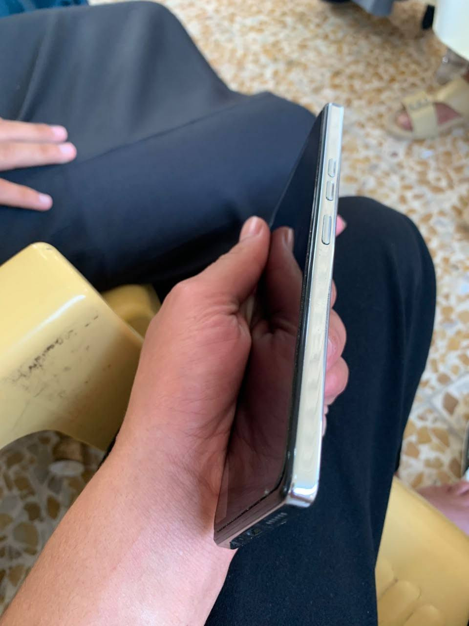 ‏السلام عليكم 
‏تكنو كامون 30
‏جهاز شرط كلشي مابدل بي كارتون موجود
‏جهاز كدام العين ذاكرة 256 رام 8
‏ عنوان موصل حي التنك سعر خاص
‏للتواصل ع رقم  *********** ويرهم مراوس ويا إيفون 11 برو ماكس فقط+الكسر بل لزكه وليس الشاشه.
