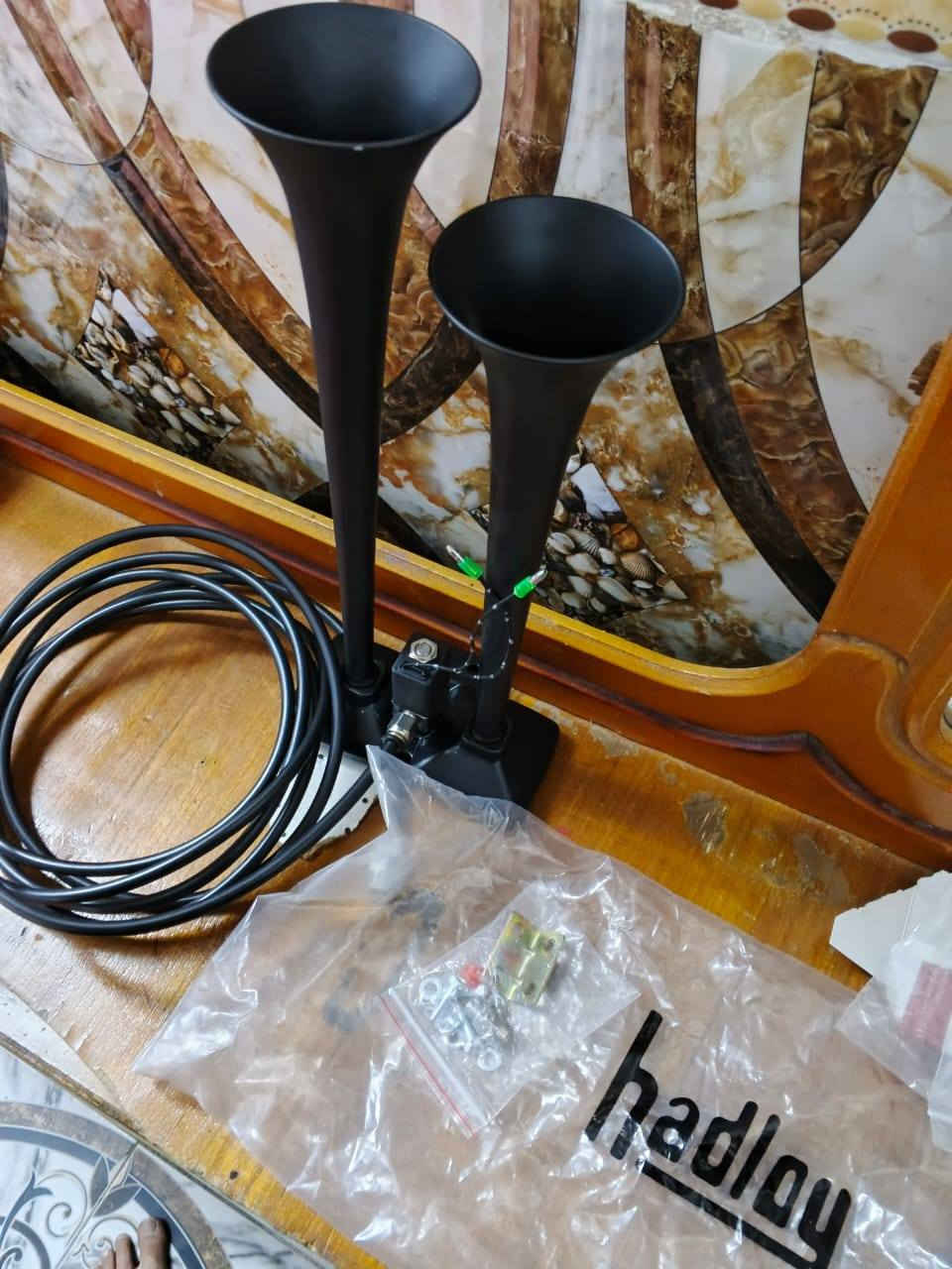 بوق 🎺 مادري هورن للبيع ينرادله بس ماطور هوة مكاني بغداد الحسينية
رقم ***********
