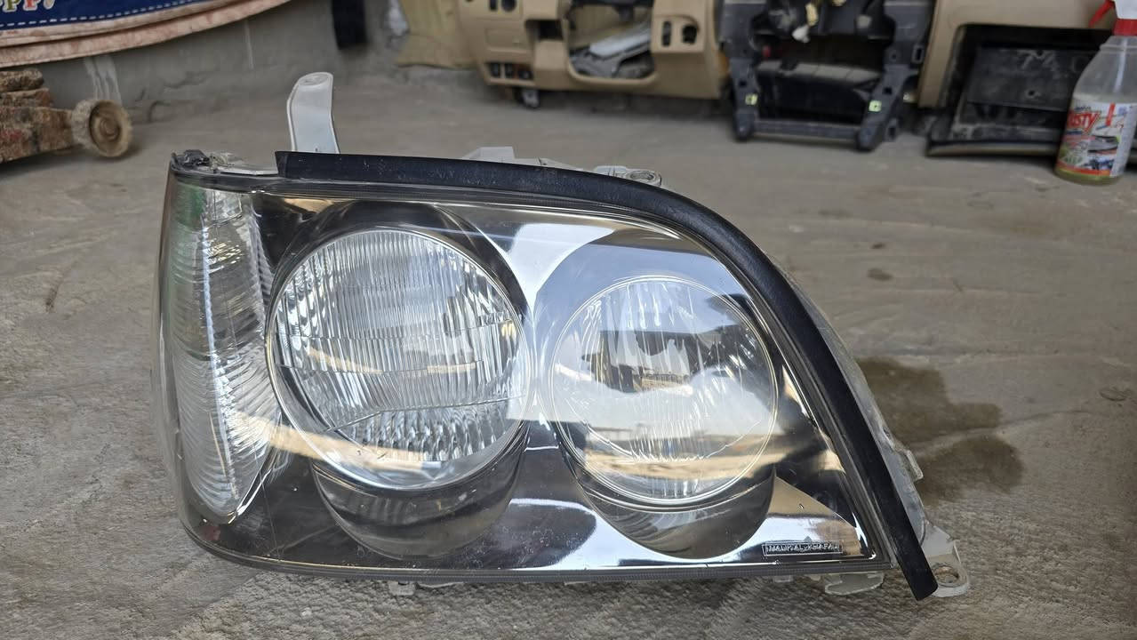 للبيع 
لايتات كراون  ملكه 
ابو عيون  / مبدل جام 
مامكسرات ليطه جديد
كلوباته كامله / ناصي / عالي 
 يوجد توصيل جميع محافظات العراق 
الاستفسار / السعر 👇
خاص / واتساب / اتصال 
***********
