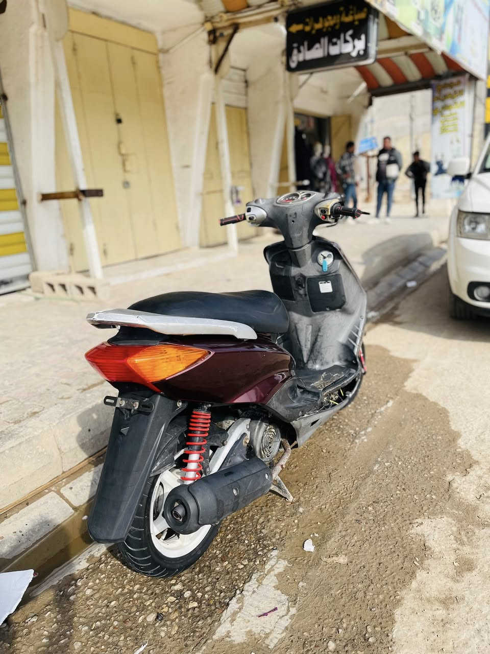 سلام عليكم سكنس لبيع دراجه برغي ما ناقصه مكينه 58و كلجات بلاديه تفطر الكاع دراجه و قبل شهر سويت 58كل نقص ما بيه دراجه و مستعجل عل بيعته ***********هاذه رقمي و بي واتساب و سعر بلاش وعلي
