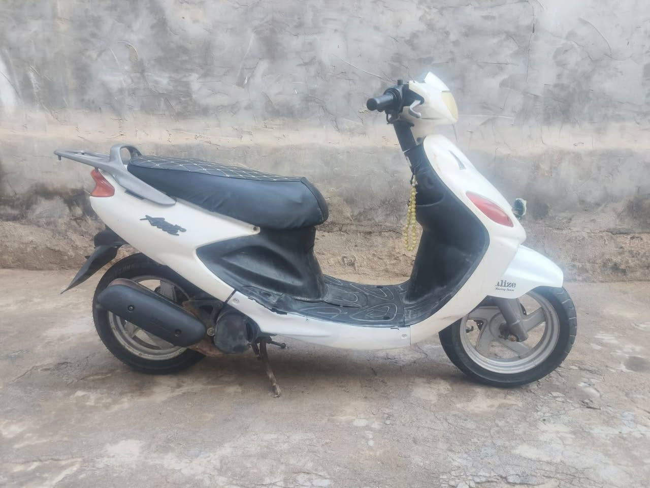 دولفين فحل ياباني كهربايات شغاله سلف نعومه معدل نضافه شوفت العين ٣٠٠ بيهه مجال


**إذا كنت صاحب هذا الإعلان وتريد حذفه لأي سبب، رجاءا أرسل رسالة إلى الدعم الفني**