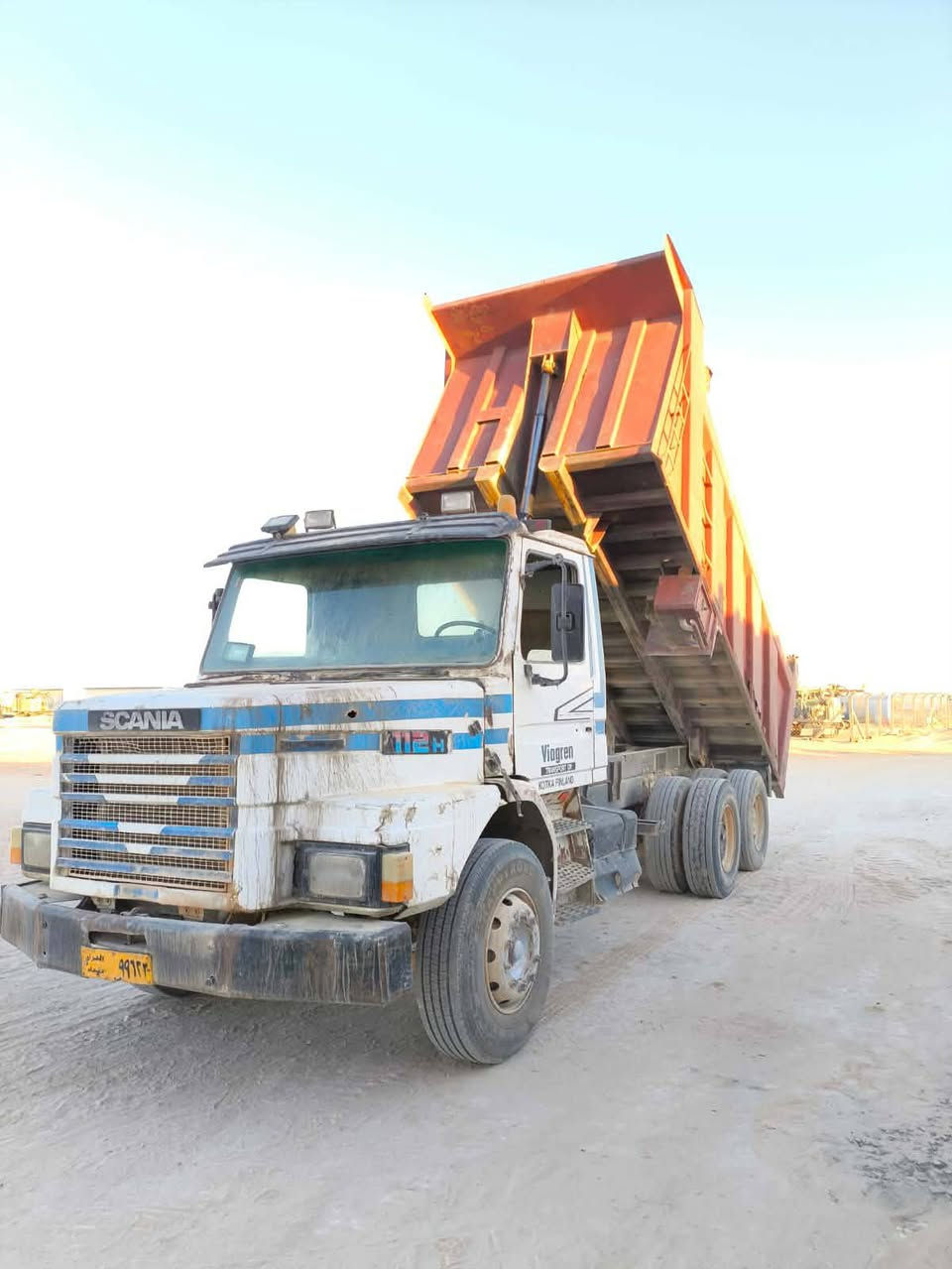 السلام عليكم اخوان سكانيا ١١٢  محرك ١٢ ونص كير ٥ في ٥  مجموعه كتر ١٩ وسط بدي مايلر خمسه وربع  شاصي مكفول شرط بدي جديد ونج ودافعت جدد 
مكاني نجف  رقم بغداد سنويه عضم سنويه عضم 
ساره خير من الله  بس محركها بي بخار  للبيع سعر ١٣٠ ورقه وبي مجال للشراي ***********
