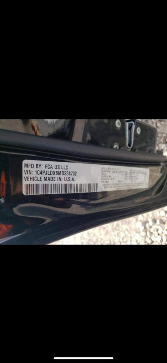 ‏Jeep بزون 2021 
محرك V6 

مواصفات لمتدد فول 
سيارة جاهزه ومابيها كل نقص 

حادثها بسيطه  فقط ب امريكا موضح بالصوره مع باب عكس سايق  تبديل 

اني مرقمها بيدي رقم اربيل رقم جديد 

ماشيه 57mi 

سيارة جاهزه من كلشي تايرات تايلاندي جدد  مبدلها 

صدر جديد قبل شهر مبدل كامل 

السعر 158  ورقة وبيها مجال للشراي 
متواجد بغداد/ زيونة او الاعظمية

***********  واتساب 

تحياتي للجميع…
