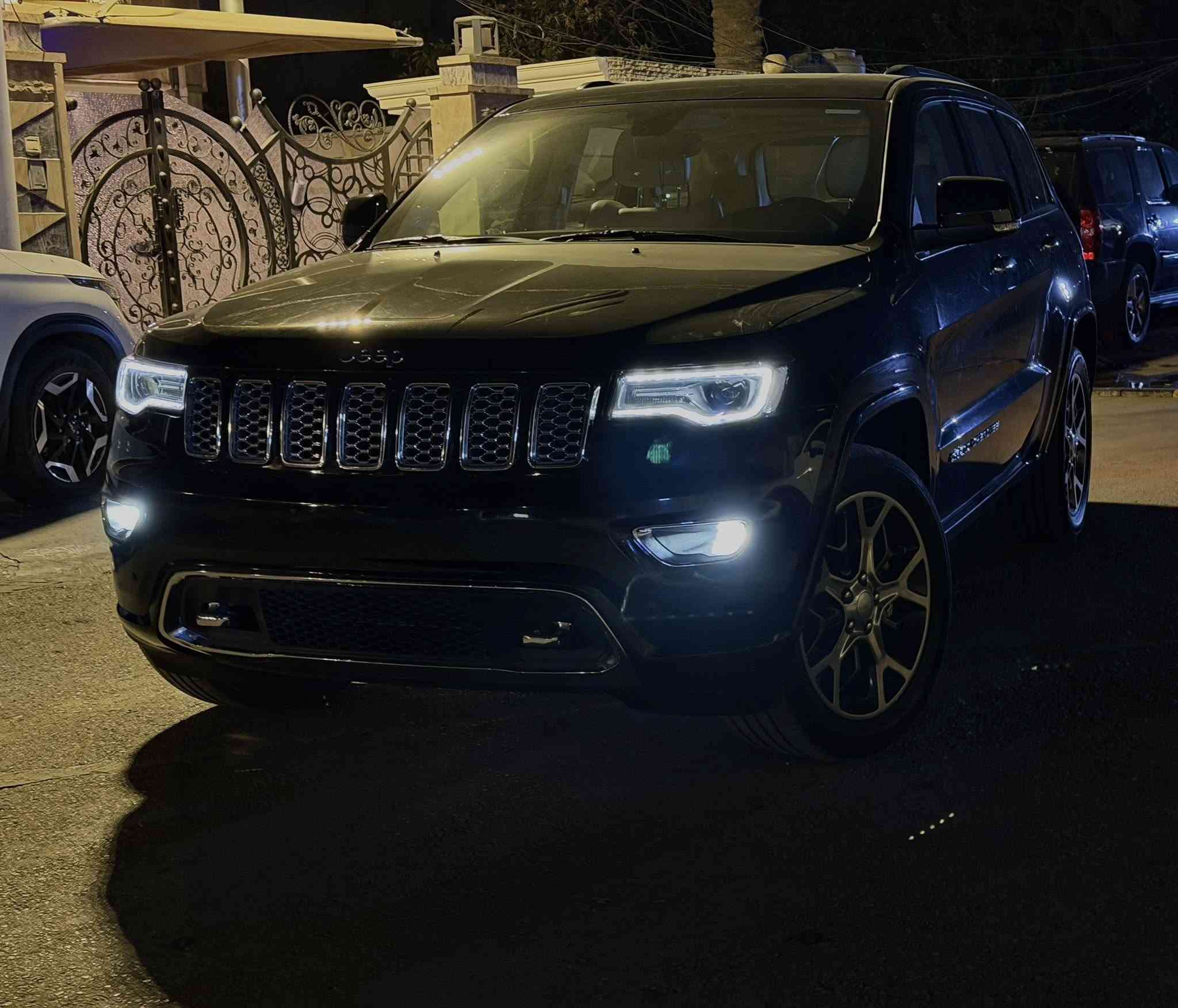 السلام عليكم 
جيب ٢٠٢٠ اوفرلاند 
وكاله هارلم
السياره كفاله عامه جديده جداً 
ماشيه ٣٧ الف شرط الفحص
مواصفات 
جكات
كراسي كهرباء مع خزن ميموري
تدفئه تبريد
تدفئه كشنات خلفيه
هيتر ستيرن 
رقم بغداد الجديد باسمي تحويل مباشر
السعر ٣١٥ 
للاستفسار ***********
