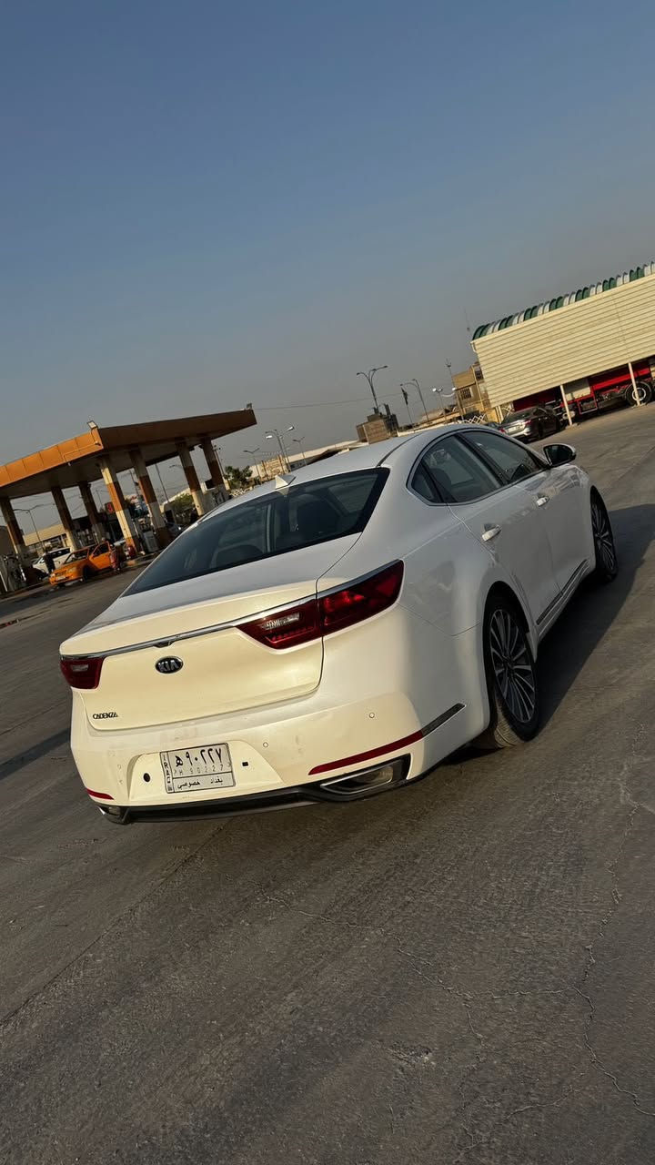 السلام عليكم
كادنزا 2017 وارد امريكي 

محرك 3.3L

ماشيه 100 الف ميل 

صور الحادث مرفقة بالمنشور بدون دواخل بدون ايرباك 

السعر 150$

( مكاني بابل)

واتساب ***********
