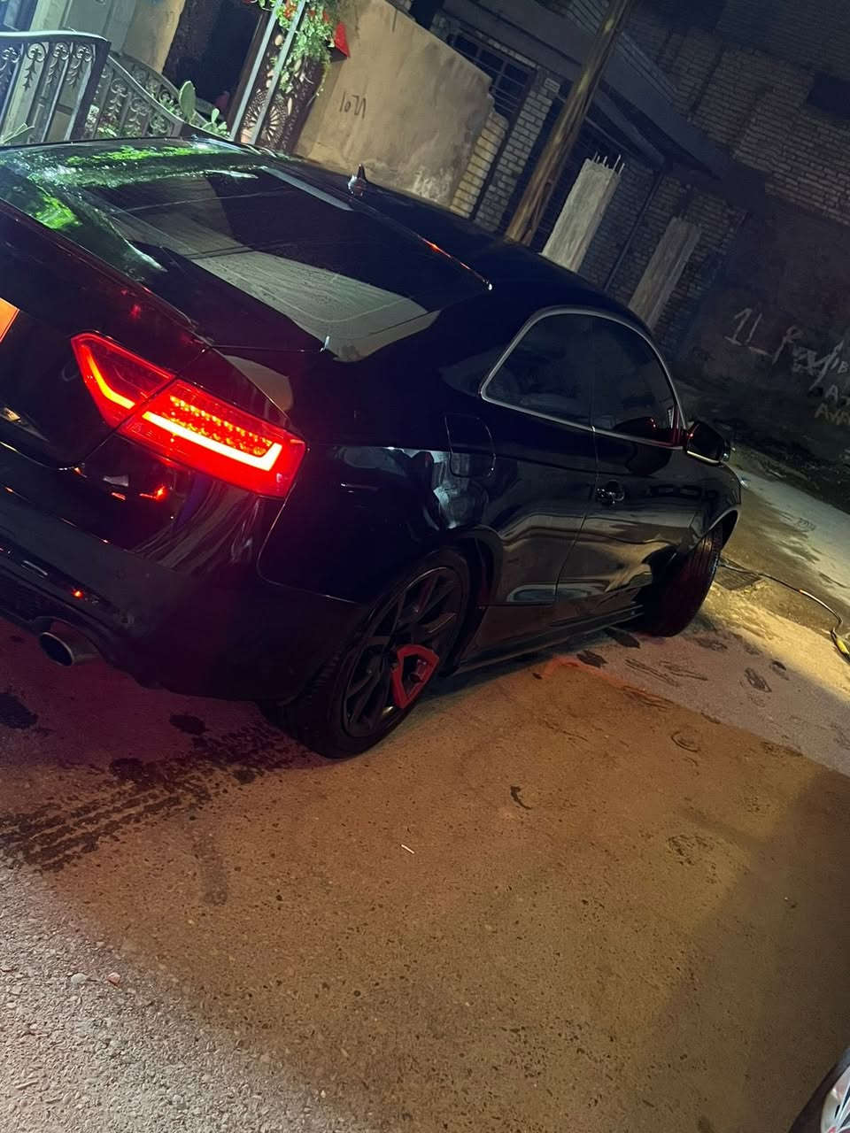 اودي A5للبيع كواترو

موديل 2012 

محرك2.0تيربو

 قتصادي

مواصفات sline معروفة دفع رباعي طيارة ✈️ 

ادامة كاملة 👍

نوزلات جدد اصلي 

ثلاجة جديدة 

مراوح جدد

تخم تاير جديد 🛞

بانزين كلة محسن ⛽️

غرفة جديدة 💺😅

رقم اربيل تريد تحويل تريد وكالة حاضر مكاني بغداد الزعفرانية بيع او مراوس 

هاتف *********** اتصل وبيك خير وتدلل تعليق ما ارد 👍
