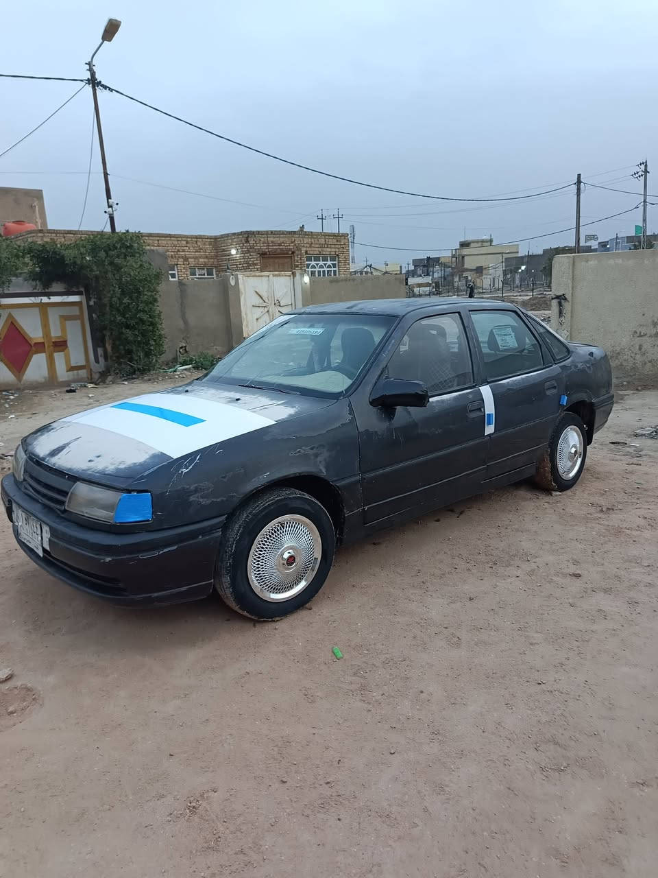 السلام عليكم فكتره للبيع مكفوله من الضربه ول صبغ محرك ١٨٠٠ بلاديه جاهزه كيرومحرك جددكيرعادي حداده رقم نجف مالك موجود تحول ثاني يوم السعر ٢٣المكان الدوانيه غماس للستفسار علا الرقم***********واتساب
