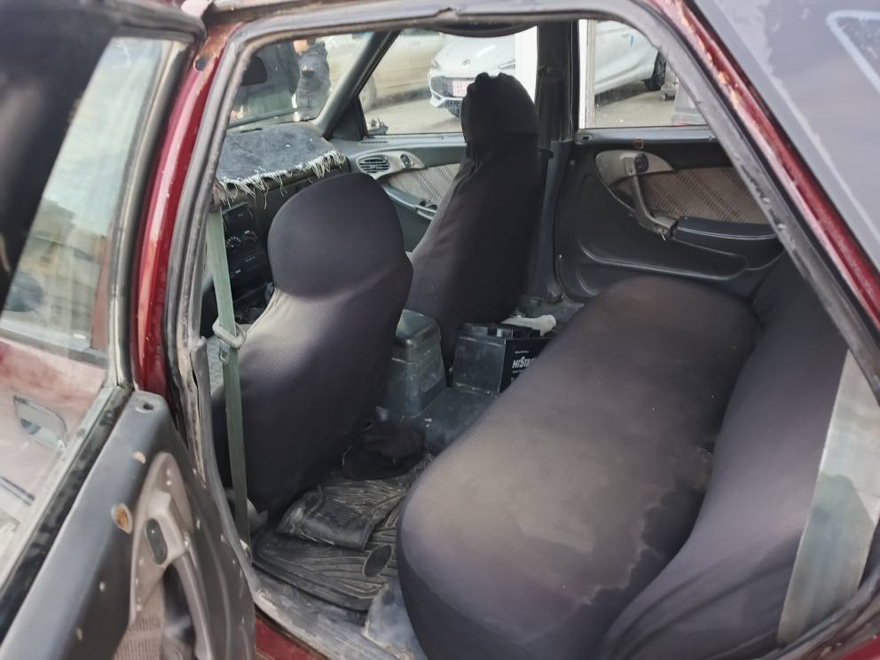 ***********....دایۆ مۆدیل ۱۹۹٦ اڕمی پلاسیکی سلیمانی . مە کینە ی ۱٦ فە لە . گیڕو مە کینە و توندو تۆڵیو کارە بایاتی گە رمیو هە موی بە شە رتی فیتە ر سە یارە کە ایماڵی خۆمە یە نوقسانی تیانییە . یە ک دە عمو لیدراوی نییە هە یکە لی جوانە . سعری ۱٤ گە ڵاو معامە لە یە کی کە م السليمانية, العراق
