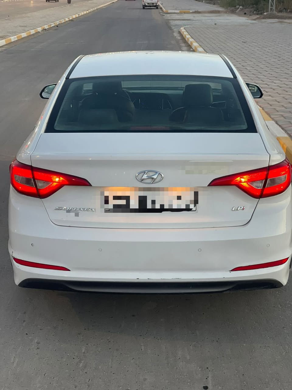 سوناتا جديد  موديل 2018 اصل غااز خط واحد غاز انسه الصرف ادوات متوئمة  ع الشاصي طبق الاصل شمالي مكينه دوش 2000  كارتون السياره فول نضافه اذا بيها نقص برغي ينزل من سعرها بعدها بدهن كوريا 
كصة جنطة شغل درجة اولى باجات دخول جديد  تحكم مري شفط تخم تاير جديد كارتون ويل كروم
تبريد ثلج كير مكينة تبريد تدفئة حدادية دواخل كهربائيات كلشي جاهز 
السعر 58 ومجال قليل  حك الجيه  
 للاستفسار اتصال ‭‬
***********
