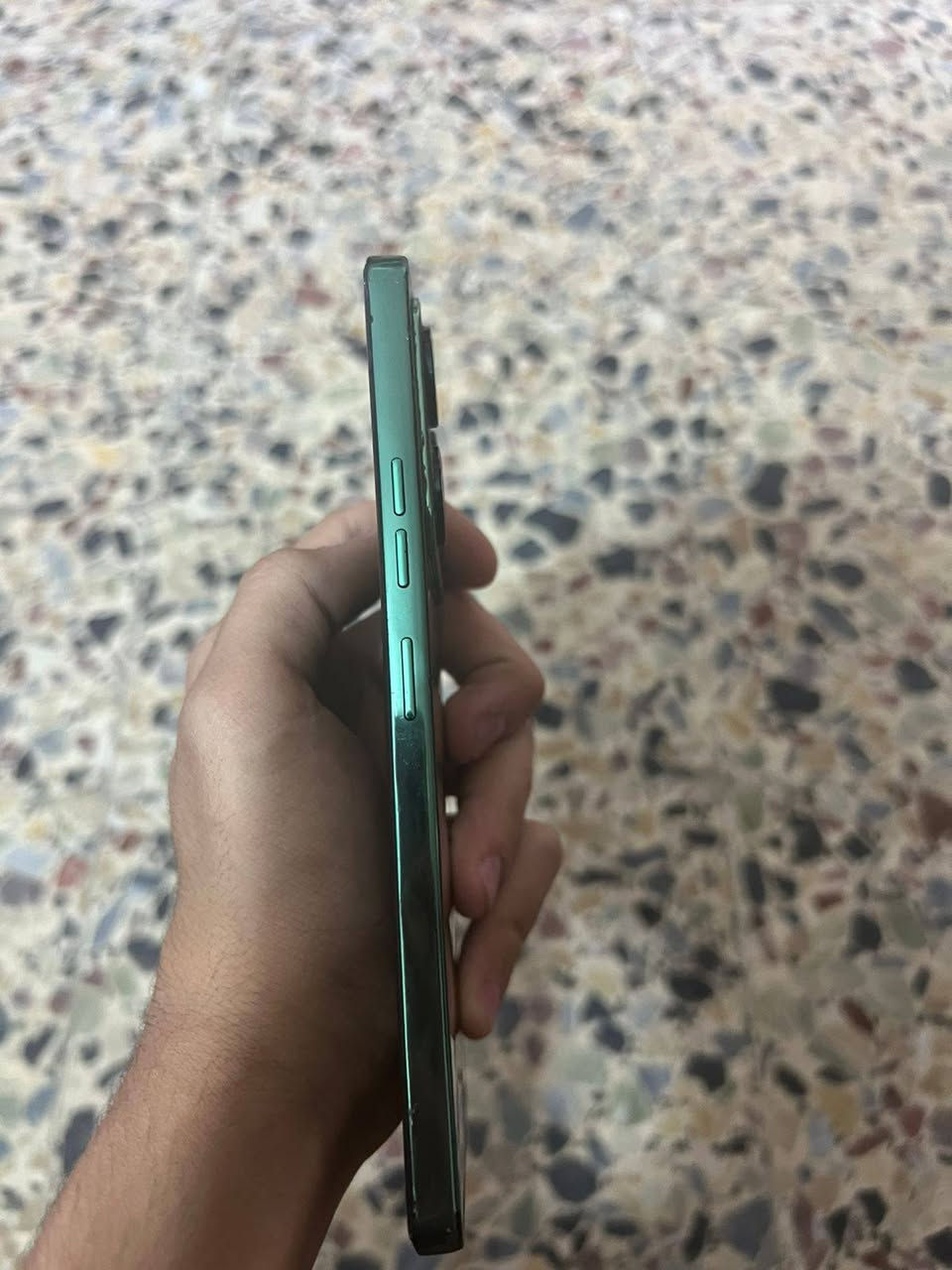 موبايل TECNO POVA6
 جهاز نضافه 70بالميه
ذاكره256 
كامله ملحقاته 
بي كسر بالشاشه موجود خاص أو اتصال 
***********
