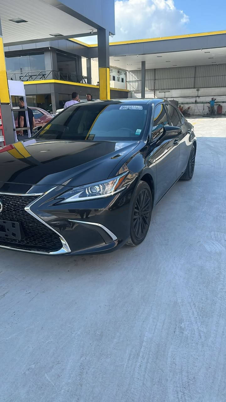 السلام عليكم
للبيع
لكزز 2024 es300 هايبرد
حالياً بالامارات مصلحة وجاهزة
تريد شمال 
تريد بصره 
تدخل كتاب شهداء
السعر بمكانها بالامارات
$21،800وبيها مجال 
للاستفسار 
***********-***********
احمد 
ملاحظة 
صور الحادث مرفقه بالمنشور
السياره من امريكا بيها صبغ صفحة اليمين +جاملغ خلفي اليسار
