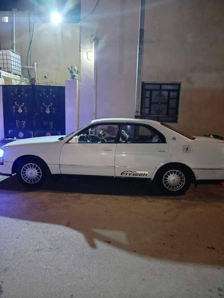 سياره تويوتا كراون بطه مكفوله من ضربه كص ونقل وعيب شرعي   رقم بصره ا    اسعر 52  جاهزه  بس كمريسر عاطل فقط *********** البصرة, العراق
