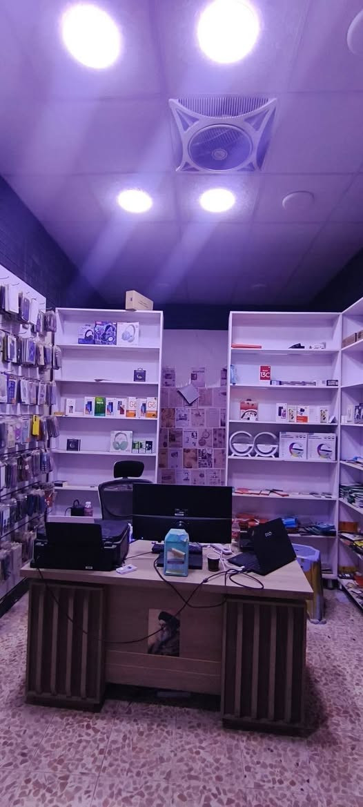 محل موبايلات للبيع الموقع حي اور شارع السبيس مقابل مجمع ازهر تريد المحل هو والموقع تريد بس المواد هم مو مشكلة للاستفسار الاتصال على الرقم. ***********
