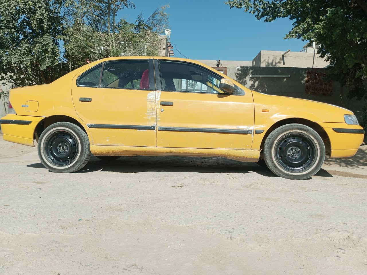 سلام عليكم سمند 2012 مكينه جديده كهربايات شغاله سياره ماعايزه كلشي مامطلوبه مصفره خط وبحث السعر 25المكان نجف ***********
