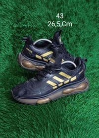 احذيه باله👟فقط درجه الاولى نظافه 💯  قياسات مختلفه  وماركات عالميه  لمع...