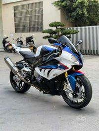 بي ام دبليو S1000RR • 2011 • 53 ورقە