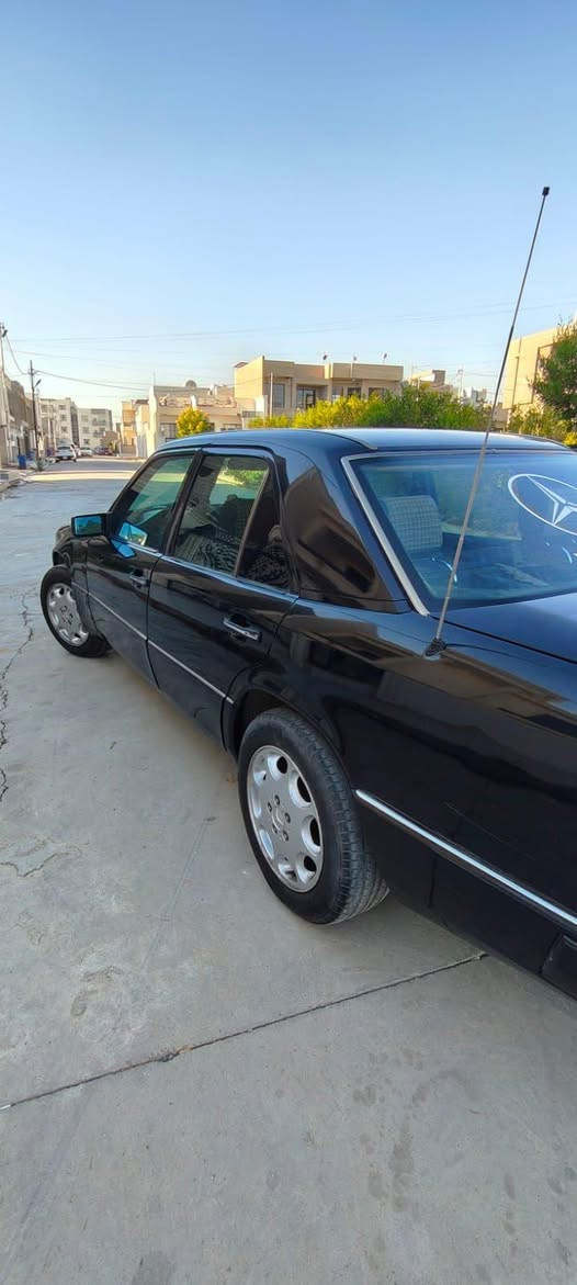 مارسدس دب موديل 1992 محرك 3000vvt 
صبغ عام للجمالية بدون ضربة قواعد دبلات سليمة
كشن كهربائي جامات الامامية كهربائية سنوية لحد 2027 صدر امامي خلفي كلة جديد تايرات جديدة وفتحه سقف سعر 77 كركوك, العراق


**إذا كنت صاحب هذا الإعلان وتريد حذفه لأي سبب، رجاءا أرسل رسالة إلى الدعم الفني**