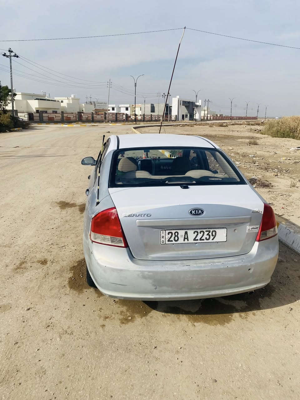 سلام عليكم سيروته 2008 تبريد ثلج تدفه شغاله سياره بيه طخه باجاملغ الخلفي جهت سايق بدون داخل  وباب سايق بي صبغ جوه مرايه سياره حلوه نضيفه حداديه جديد مشط جديد سياره بسمي تحويل ثاني يوم تايرات جديده سعر 80وبيه مجال الاستفسار ‭٠٧٨٣ ٧٩٠ ٩٧٠٤‬غير متواجد عله فيس مكينه وكير نضيفات
