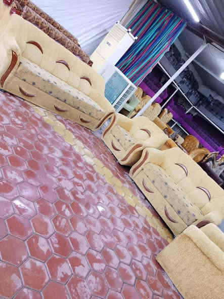 تخم تركي سبرنك 7 مقاعد مستعمل نضيف السعر 200 ألف العنوان العزيزيه منطقة باب الحاره للمراسلة *********** يوجد واتساب وماسنجر وتوصيل بل الاجره الصويرة
