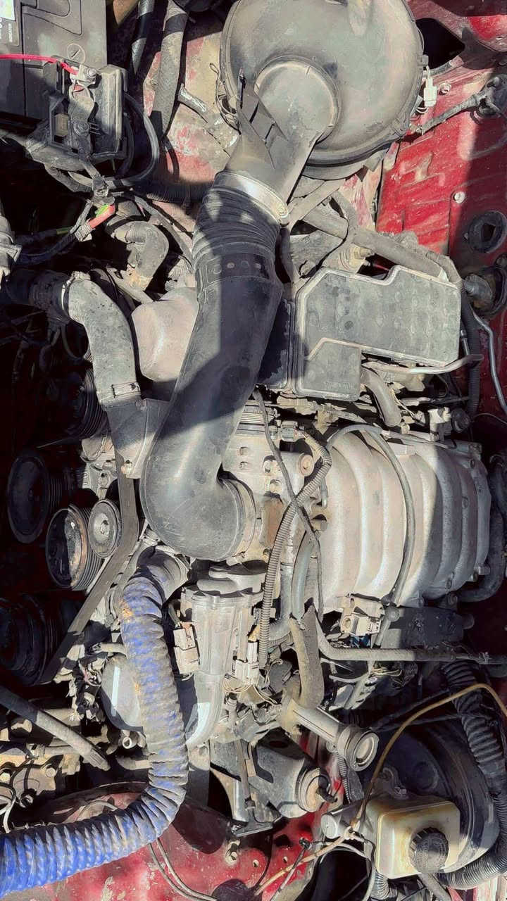 لاندكروز 1991 مكينه كير جدد حداديه اكسل خلفي جديد تخم تاير جديد سياره جاهزه من كل شي راعي شرعي موجود ***********0 مكاني البصره
