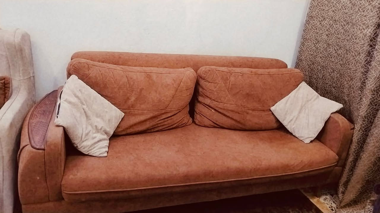 تخم قنفات تركي بي خزان ويصير سرير والمقاعد سبرنك مو سفنج قوي 7 مقاعد اي ضرر مابي


**إذا كنت صاحب هذا الإعلان وتريد حذفه لأي سبب، رجاءا أرسل رسالة إلى الدعم الفني**