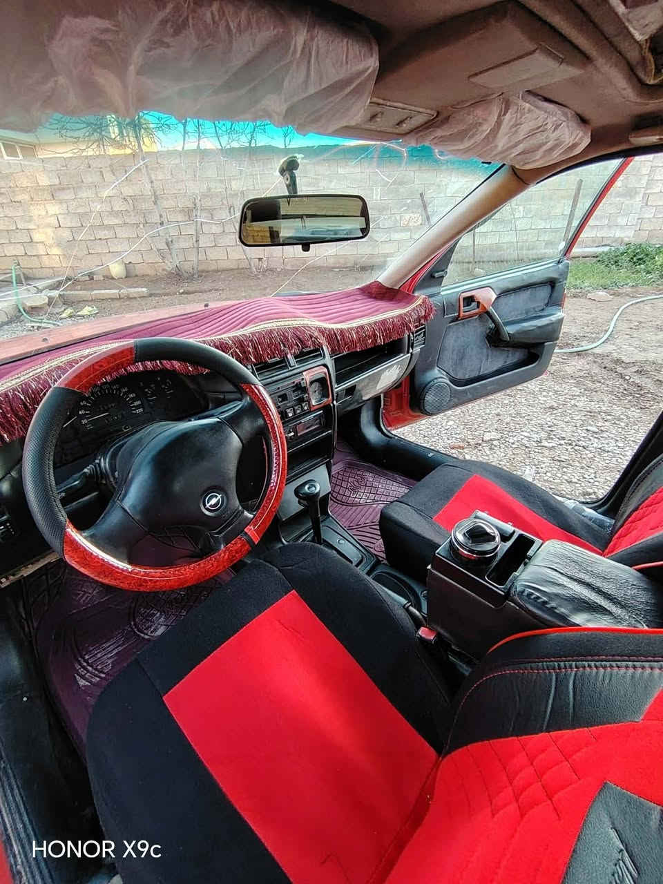 اوبل فكتره 20 اوتو حمراء اللون رقم  انبار مشروع وطني لل 28 السعر 44 وبيها مجال شي قليل صاحب السياره الرقم ***********
