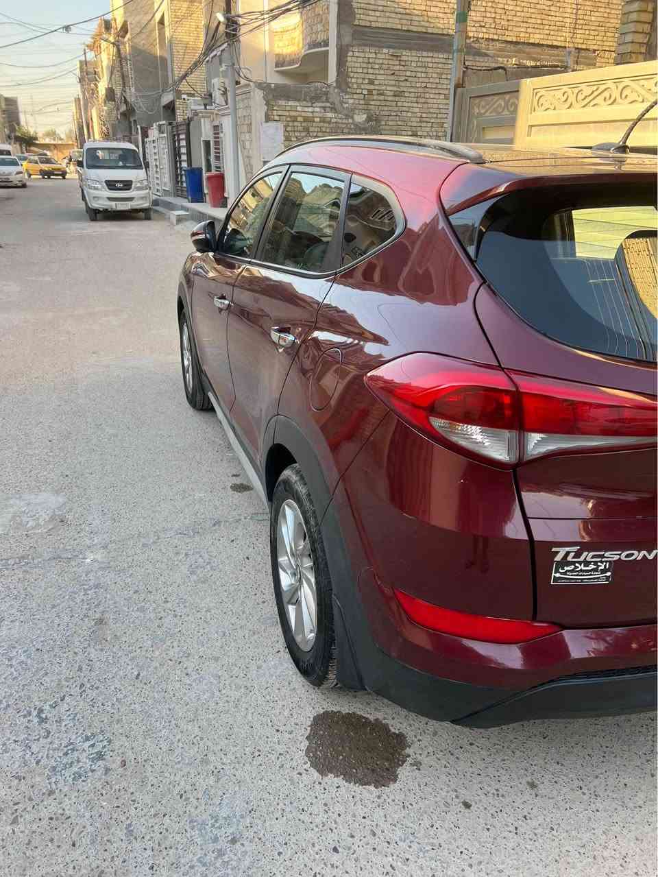 *للبيع فقط*

هونداي توكسان امريكي 2000 GDI
موديل 2017 رقم بغداد مشروع وطني 
المواصفات :
* بنوراما
* رادار نقطه عمياء 
* مري قابله للطي
* مري كهرباء
* كشافات زينون
* ليد نهاري
تحكم ستيرن 4 جهات
* كامره دواره
* مسجل بلادي وشاشه لمس 
* بلوتوث /CD/AUX
* مقاعد جلد
* تدفاه المقاعد الاماميه 
* تدفاه المقاعد الخلفيه 
* مقعد السائق كهرباء
* منضومه تبريد مدامه
* بطاريه جديده
الضرر جاملغ وربع البنيد رباك بردة فقط  والسونار والفحص موجود بغداد, العراق


**إذا كنت صاحب هذا الإعلان وتريد حذفه لأي سبب، رجاءا أرسل رسالة إلى الدعم الفني**