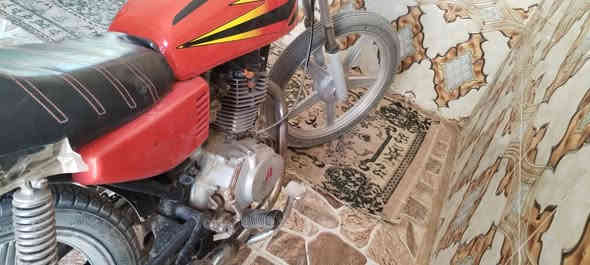 للبيع كلك مديل 19ناقصها كلجات فقط مكاني سومر سعر 275بيه مجال قليل متواجد خاص وتصال ***********
