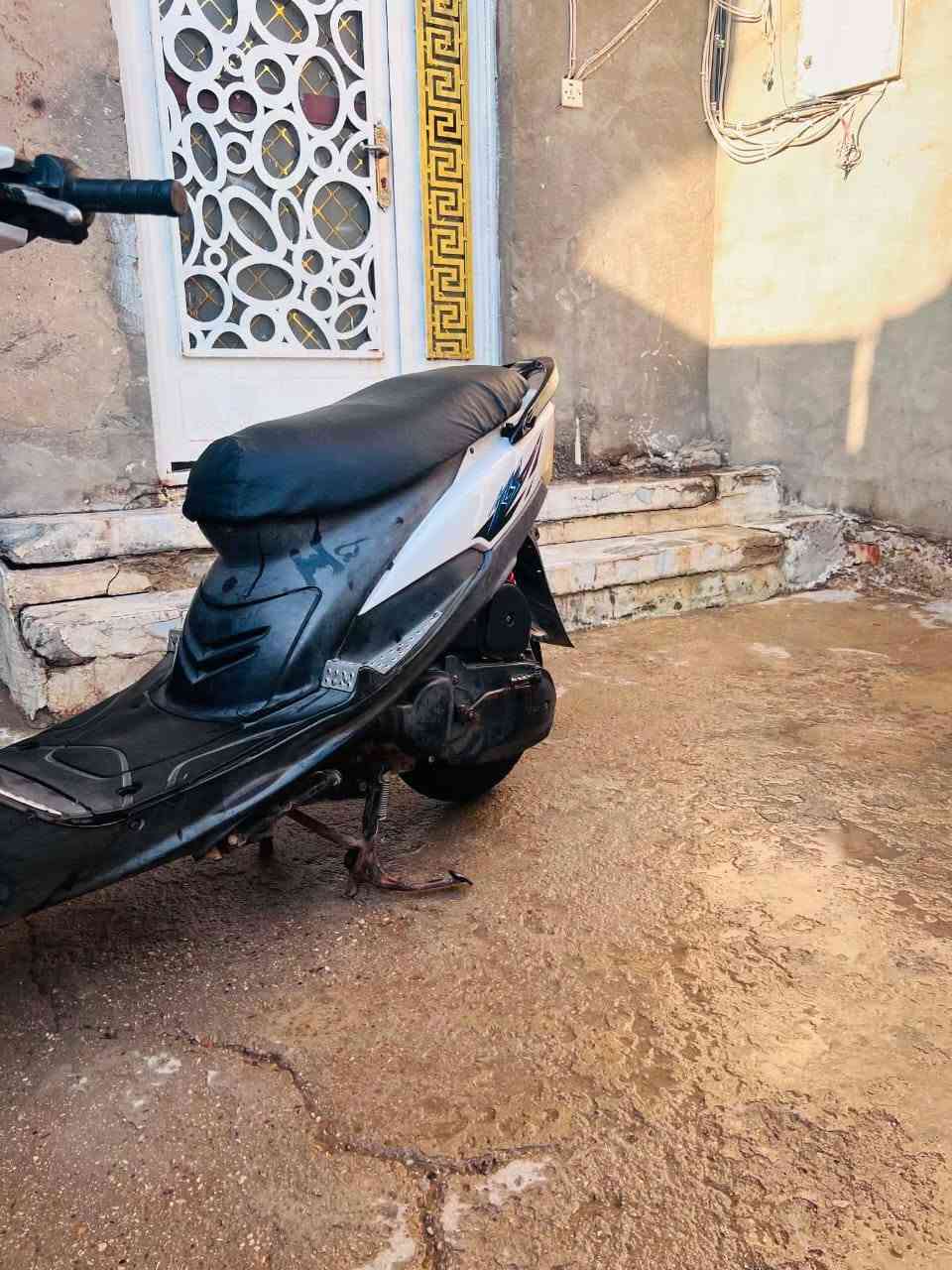 سلام عليكم دراجه ماكس عدله البيع كهربايات كلهن شغالات
سلف هندر شغال تاخذ ع فحص السعر 550 وبيه مجال حك جيه  *********** (اسكندريه)
