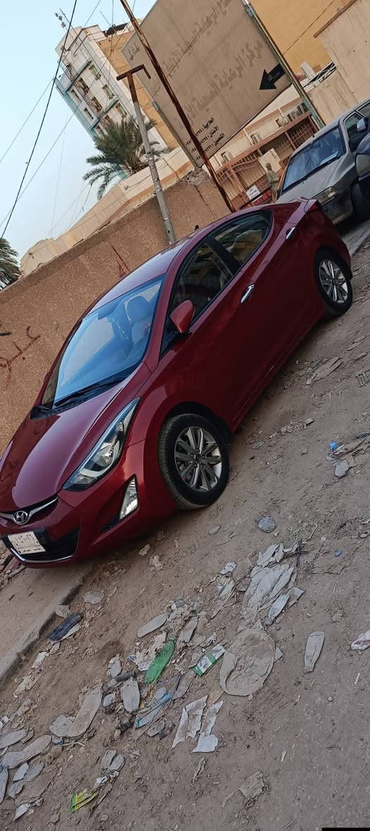 السلام عليكم
النترا موديل 15 
خليجي محرك 1600 ماشيه 128 
 مكفوله ما عدا طخه بسيطه ب بونيد
 السعر 120 بيه مجال قليل 
 مكان الحمزه الشرقي  رقم ***********
