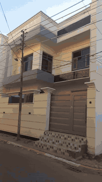 بيت للبيع حي الفرات ركن مساحه ١٤٠ متر طابقين كونكريت  يحتوي ٣ غرف نوم وستقبال ومطبخ وصحيات ال  ت بناء حديث الايتفسار ***********
