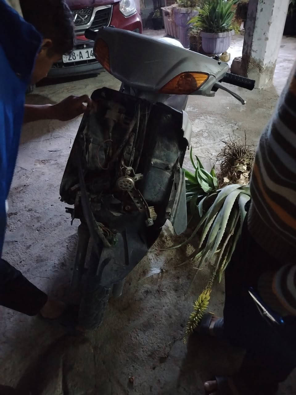 سلام عليكم دراجه ابريز السعر ١٠٠ وبيها مجال ***********
