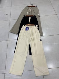 ملابس • ماكو وصف