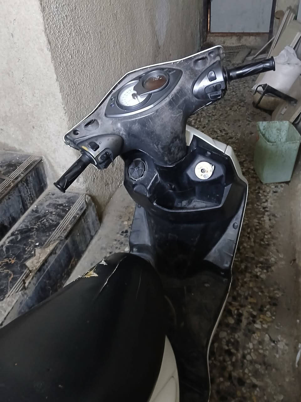 سلام عليكم
سكنس فحل للبيع كابريتر كهربائيات شغالة كلها نضيفة وحلوة مكينة ما مفتوحة جديدة شلعة معدل 
السعر 700 

مكاني بغداد الشعب شارع الصحة 

واتساب ***********
او خاص
