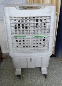 مبردة او كنفير لمس للبيع حجم كبير نظيفة جدآ للأستفسار (07711385198) او...