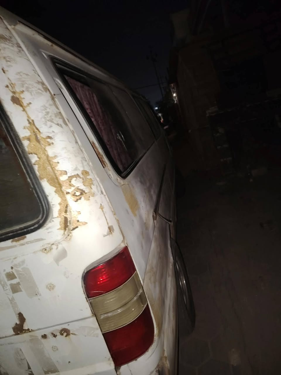 فاتون
موديل 2008
رقم صدامي
السعر 25 وبيه مجال
رقم... ***********.    غير متواجد علا الفيس
