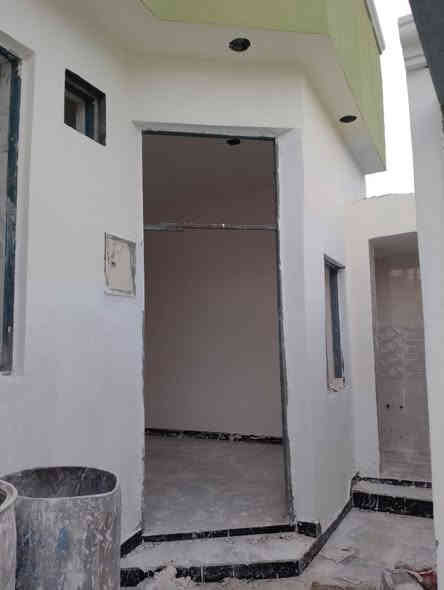 هذا البيت بشط العرب بجزيره شارع باب الهوى
مساحه 100م يبعد عن الاربع شوارع كيلوا

يحتوي على غرفتين وصاله وصاله واستقبال وصحيات 
نوع العقار طابو صرف زراعي سند 25 بأسم عراقي 

السعر 55 وبي مجال 
لتواصل على ***********
