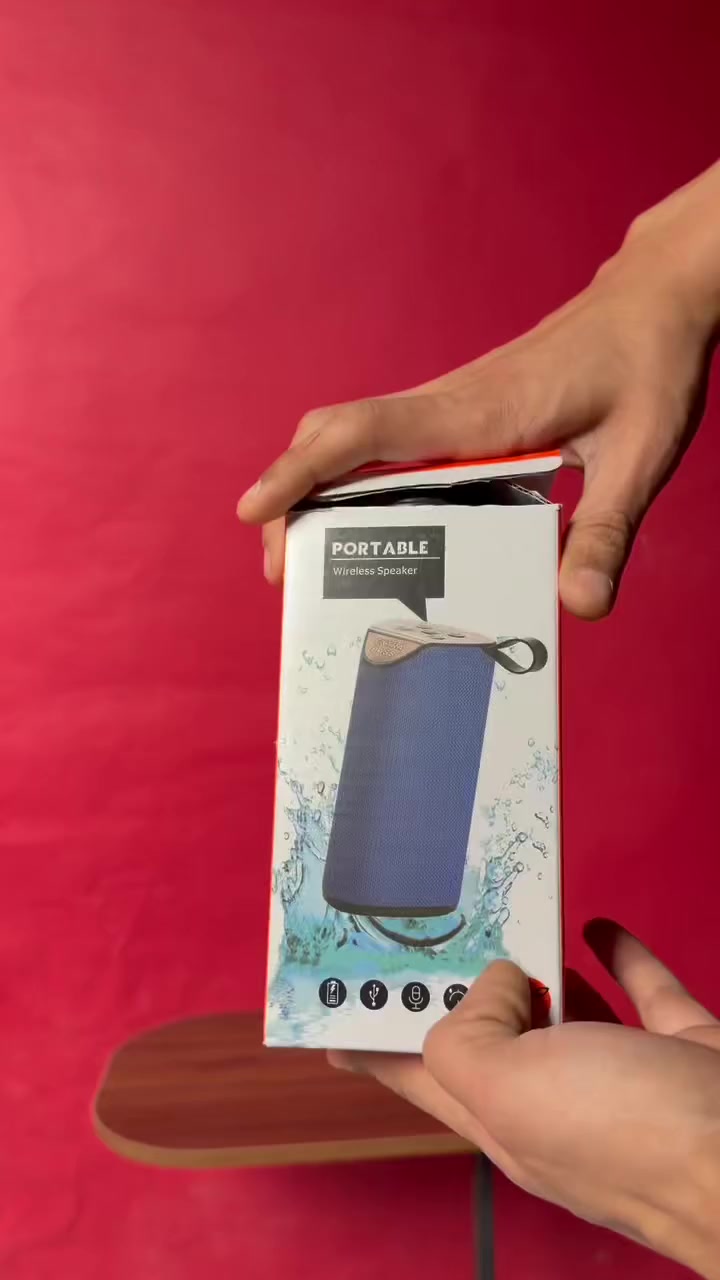 سبيكر بلوتوث محمول Extra Bass موديل Z-3282 (GT-111)

سبيكر بلوتوث محمول بتصميم عملي مع ميزة Extra Bass، مناسب للاستخدام اليومي والاستماع من عدة مصادر تشغيل.

• يدعم الاتصال عبر البلوتوث حتى مسافة 10 متر

• يعمل عبر USB / كرت TF / راديو FM / مدخل Line in

• إمكانية الرد على المكالمات والتحكم بالموسيقى مباشرة من الأزرار

• يدعم خاصية TWS للربط بين سماعتين

• بطارية بسعة 1200mA للاستخدام من 2 إلى 4 ساعات

• قدرة إخراج 4Ω 5W ×2

• الموديل: Z-3282
• رقم المنتج: GT-111
• نوع الاتصال: Wireless (بلوتوث)
• مسافة الإرسال: 10 متر
• قدرة الإخراج: 4Ω 5W ×2
• وقت التشغيل: 2–4 ساعات
• وقت الشحن: 2–4 ساعات
• نسبة الإشارة إلى الضوضاء: ≥85dB
• نسبة التشويه: ≤0.5%
• سعة البطارية: 1200mA
• يدعم: Bluetooth / USB / TF Card / FM Radio / Line in / TWS #لايك__explore___ #توصيل__بغداد__محافظات #اونلاين #اكسبلور #منتجات #سماعة_بلوتوث #سماعة #سماعات #العيد #سبيكر_بلوتوث #سبيكر #سبيكر_حفلات #سبيكرات_صوت


**إذا كنت صاحب هذا الإعلان وتريد حذفه لأي سبب، رجاءا أرسل رسالة إلى الدعم الفني**